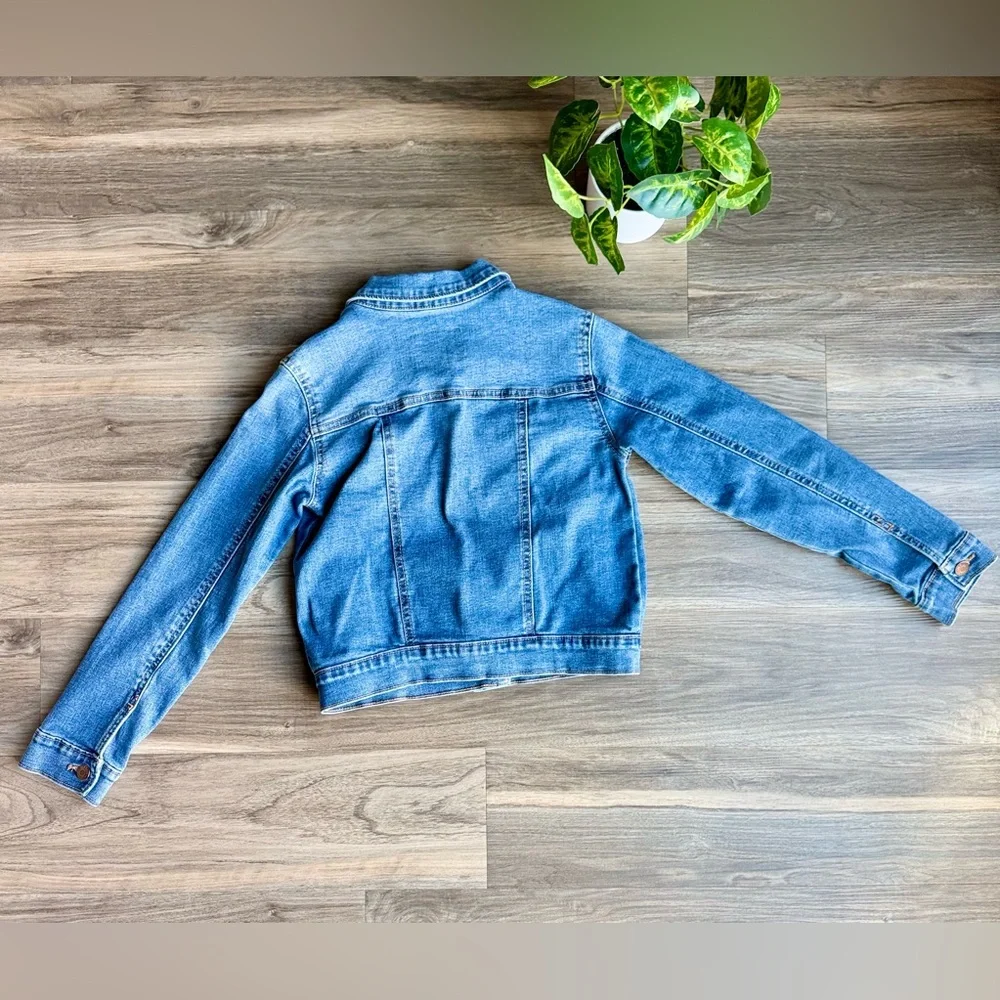 Old Navy Kids L(10–12) Medium Wash Denim Trucker Jacket Button-Front Jean Jacket